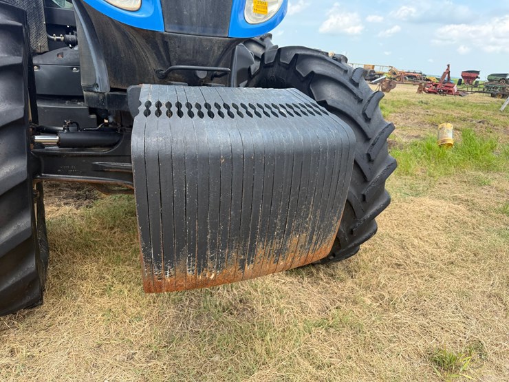 2015-new-holland-t8.350-image-31