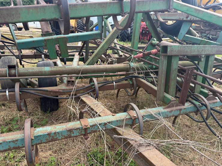 john-deere-1010-image-41