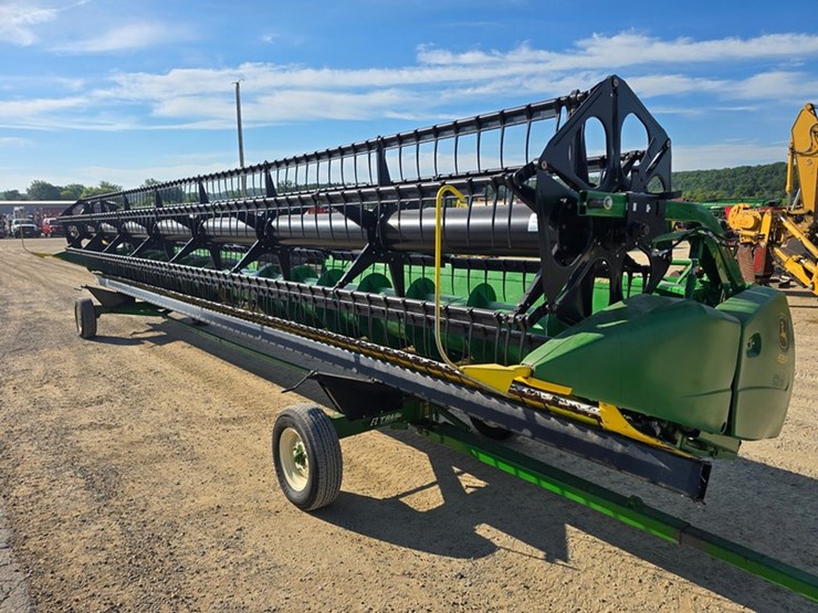 john-deere-635f-image-1