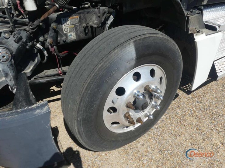 2022-kenworth-t680-image-13