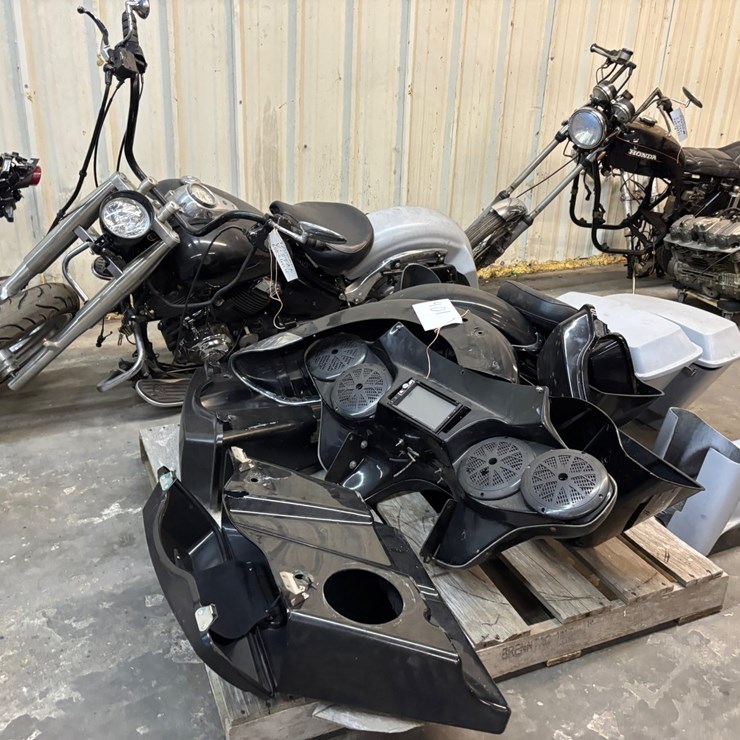 #401 • 1999 YAMAHA V-STAR 650 CLASSIC FOR PARTS/ REPAIRS