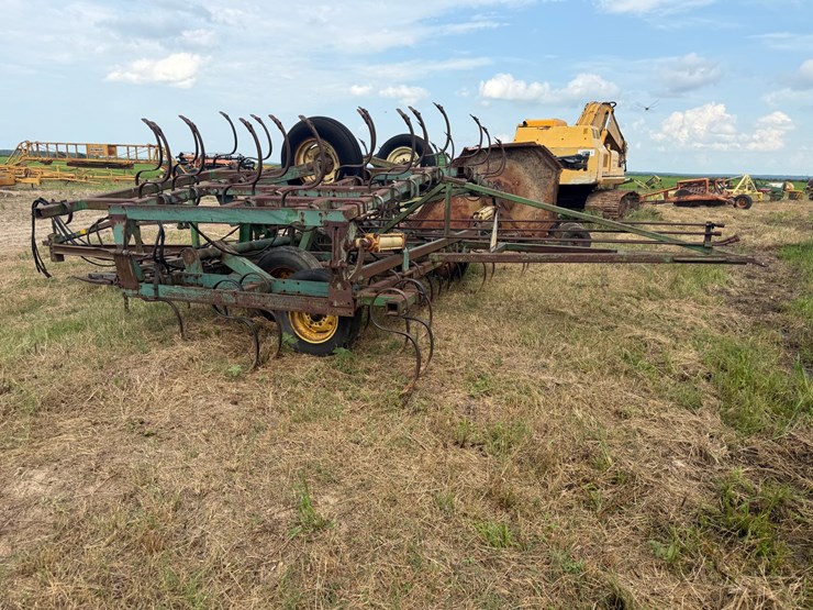 john-deere-1010-image-4
