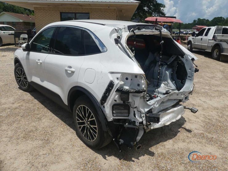 2020-ford-escape-image-3
