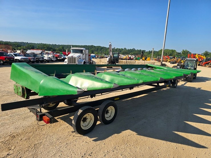 john-deere-8-image-16