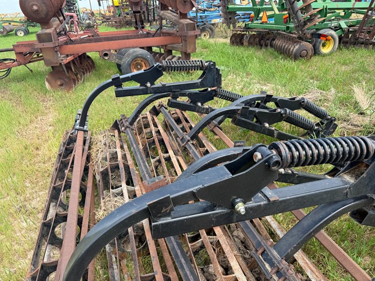 case-ih-330-image-80