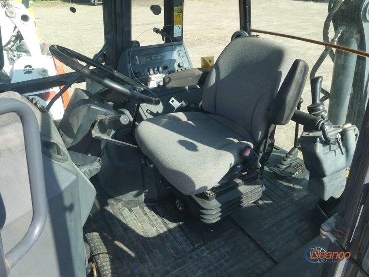 2013-deere-310k-image-13