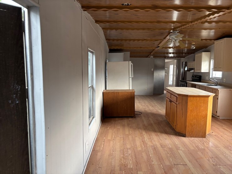 #305-•-mobile-home-image-33