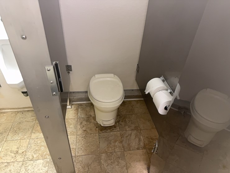 1992-pace-restroom-trailer-image-5