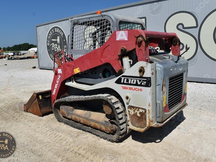 takeuchi-tl10v2-image-8