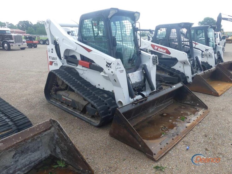 2022-bobcat-t870-image-1