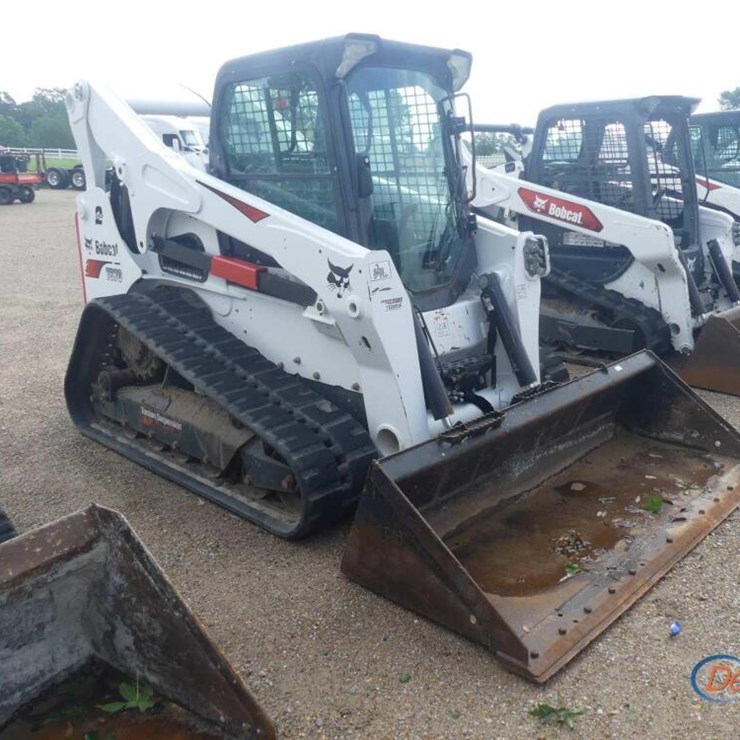 2022 BOBCAT T870
