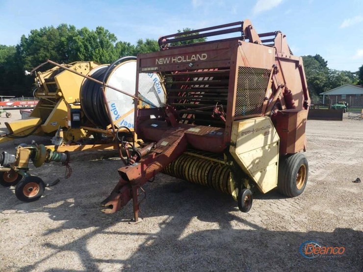 new-holland-851-image-7