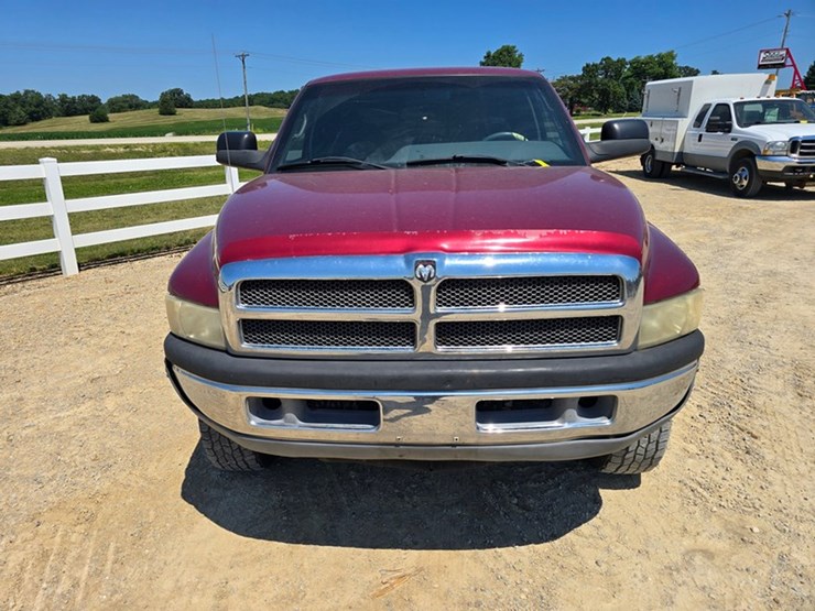 1996-dodge-ram-2500-image-10