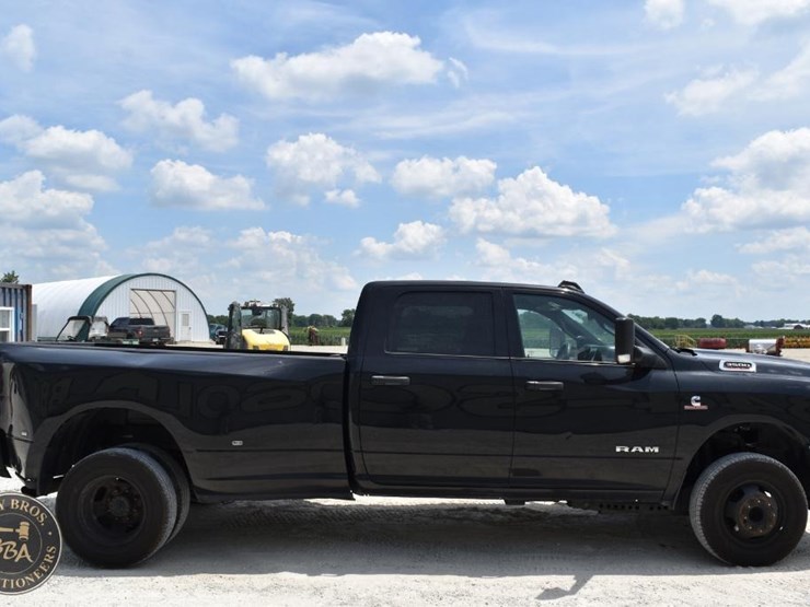 2022-ram-3500-hd-image-6