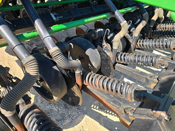 john-deere-1560-image-14