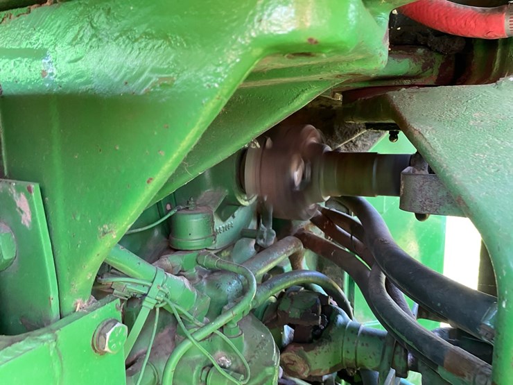 john-deere-8430-image-39