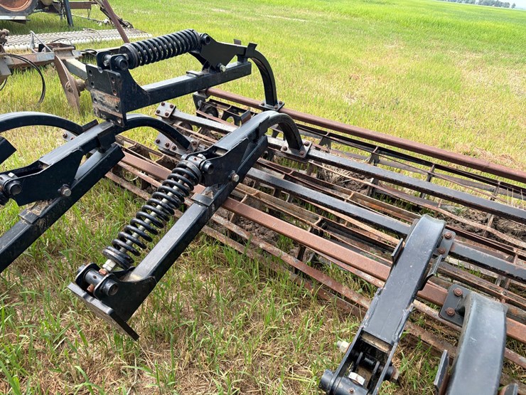 case-ih-330-image-72