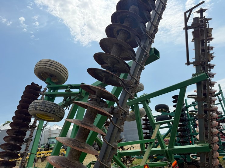john-deere-37-image-28