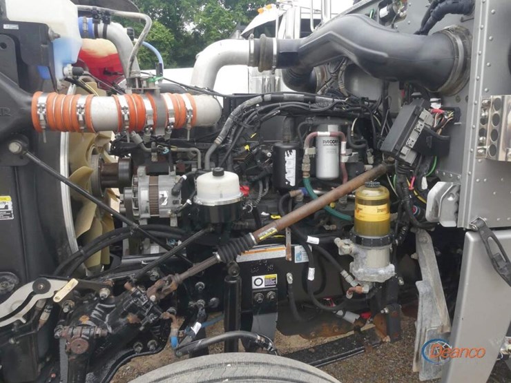 2013-peterbilt-388-image-9