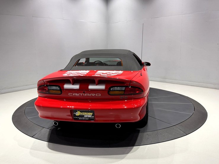 #1517-•-2002-chevrolet-camaro-ss-image-7