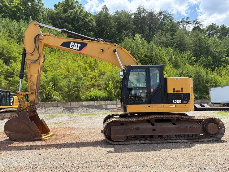 #4034-•-caterpillar-328d-lcr-excavator-image-2