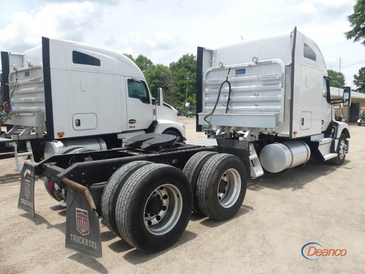 2022-kenworth-t680-image-2