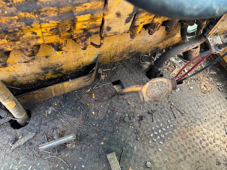 caterpillar-d3c-xl-image-44