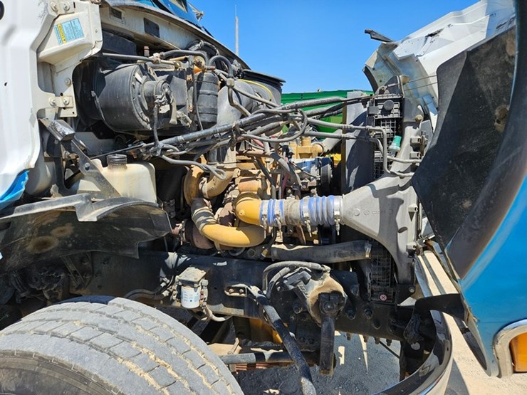 2006-caterpillar-c13-image-15