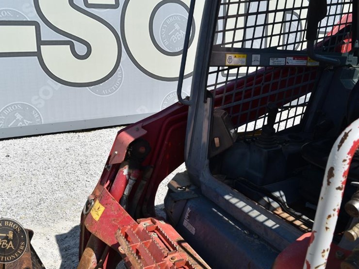 takeuchi-tl10v2-image-45