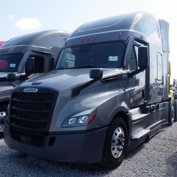2022 FREIGHTLINER CASCADIA 126