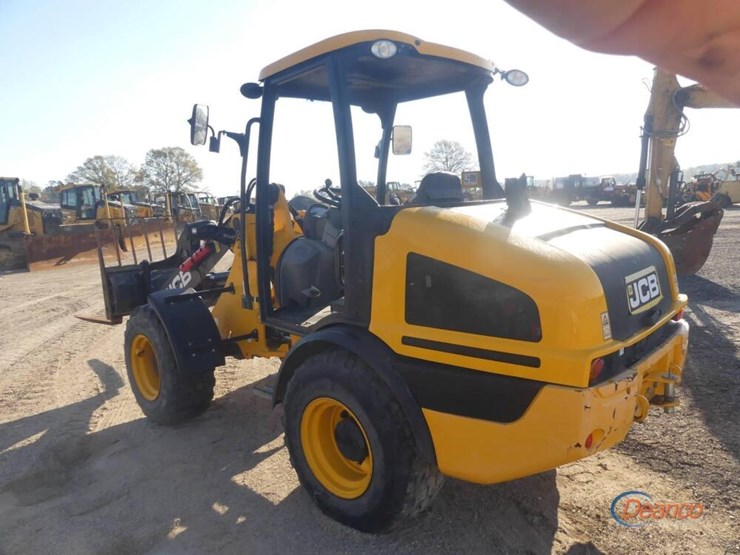 2023-jcb-407-image-3