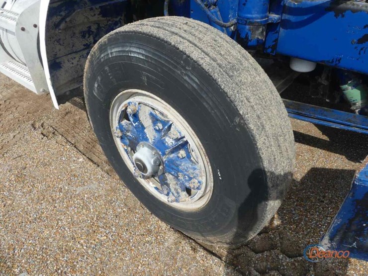 1990-peterbilt-378-image-11