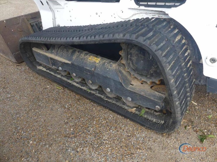 2021-bobcat-t740-image-4