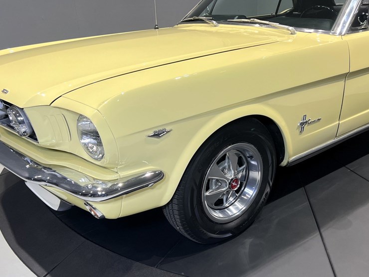 #1512-•-1965-ford-mustang-convertible-image-18