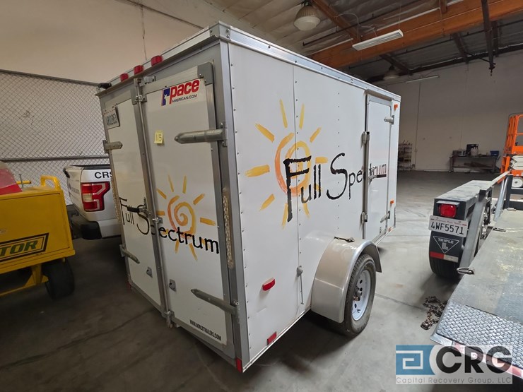 2015-lgs-8ft-enclosed-trailer-image-1