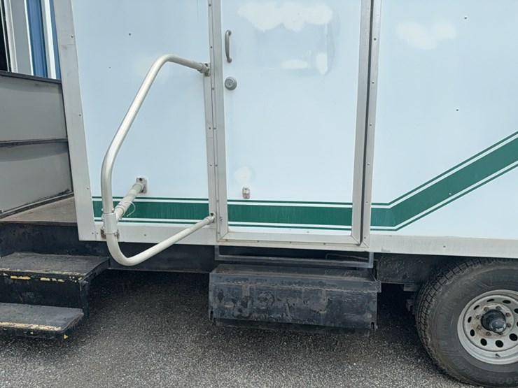 1992-pace-restroom-trailer-image-70