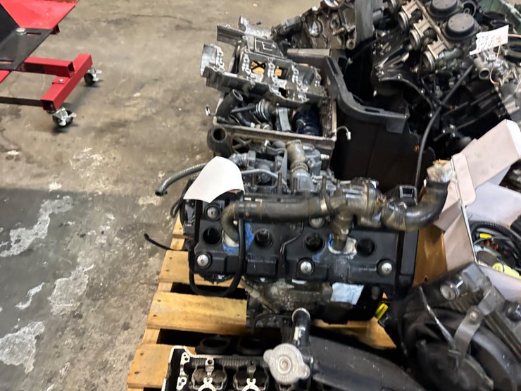 #408-•-2-pallets-of-motorcycle-engines-and-engine-parts-image-26