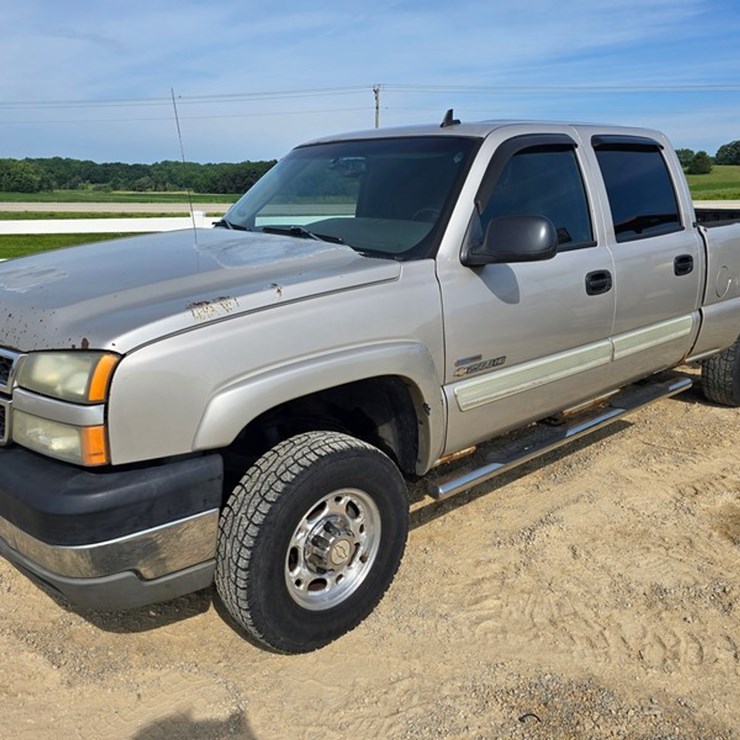 2006 CHEVROLET 2500