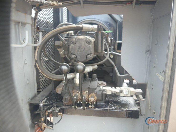 2014-kenworth-t800-image-11