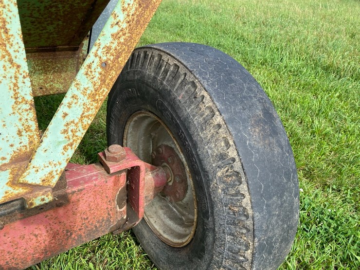 parker-2600-gravity-wagon-image-10