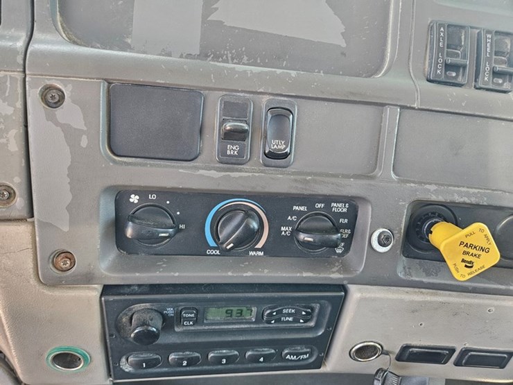 2006-caterpillar-c13-image-70