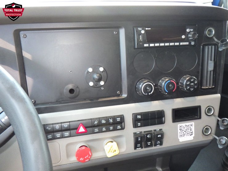 2022-freightliner-cascadia-126-image-17