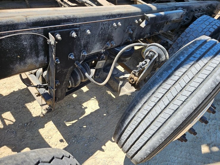 2006-caterpillar-c13-image-33
