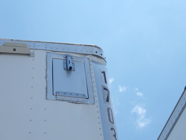 2017-utility-4000d-x-image-3