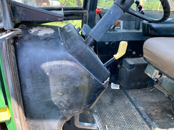 john-deere-8430-image-45