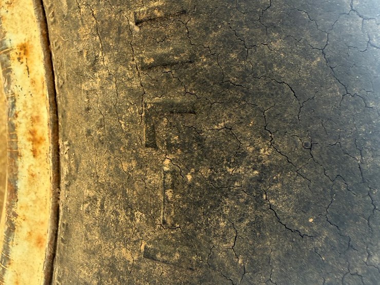 #51911-•-30'-chisel-plow-inv#51911-image-5