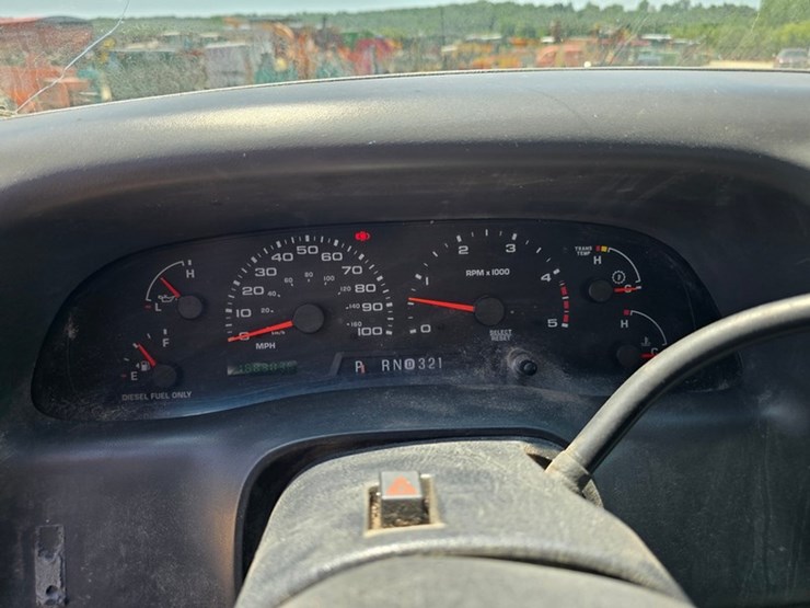 2004-ford-f350-image-31