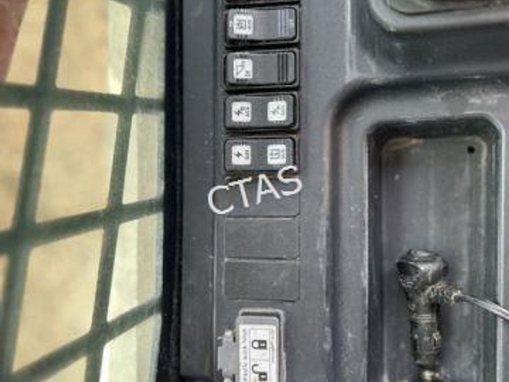2024-takeuchi-tl10v2-image-18