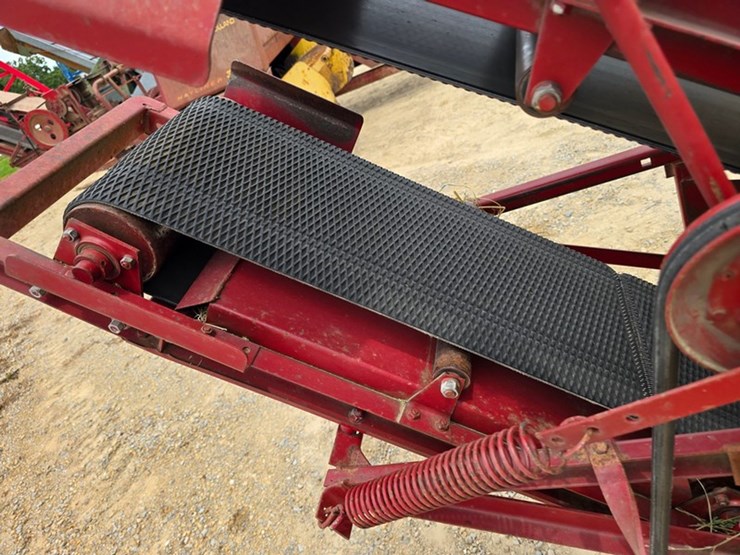new-holland-315-image-19