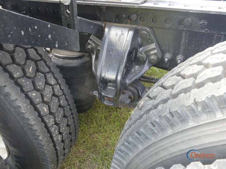 2015-kenworth-t800-image-6